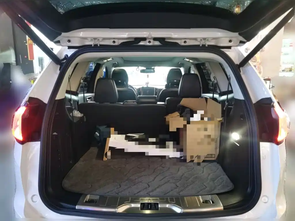 Ford Edge — миниатюра 10