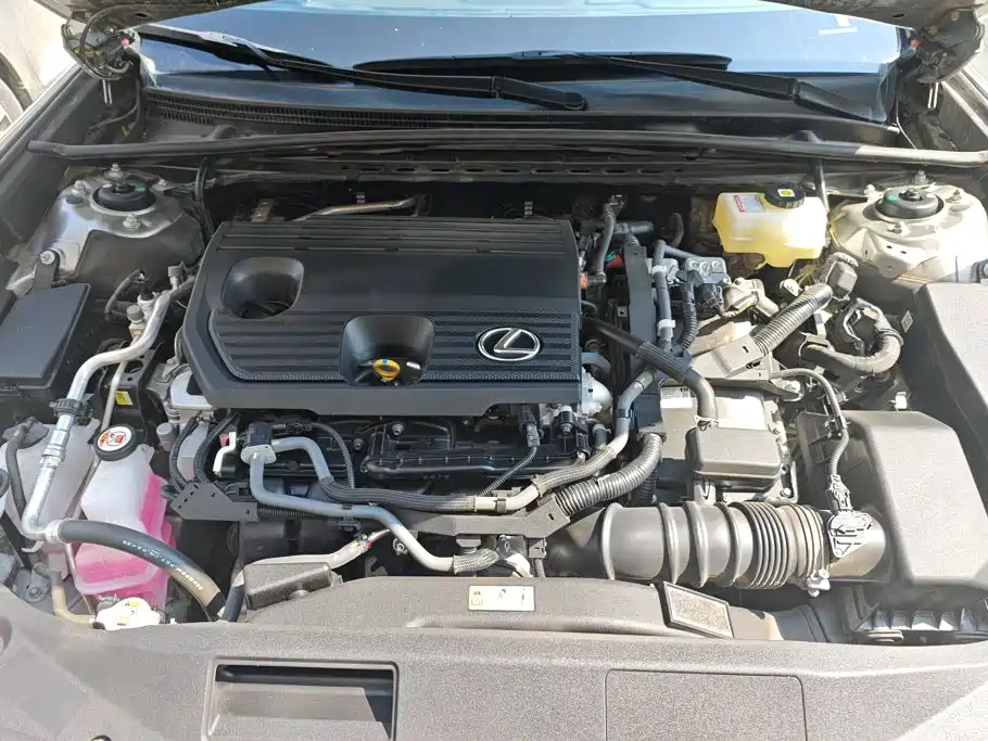 Lexus ES — миниатюра 10