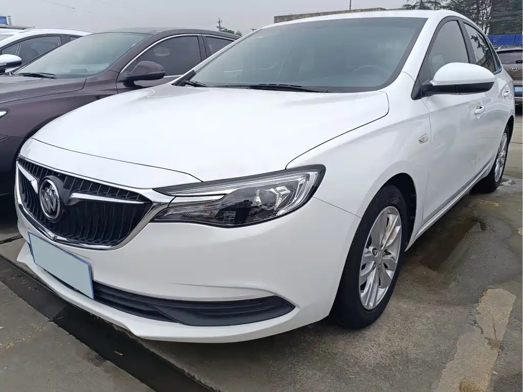 2021 Buick Excelle - zdjęcie 1 z 20