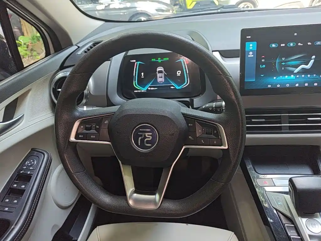 BYD Yuan Pro — миниатюра 11