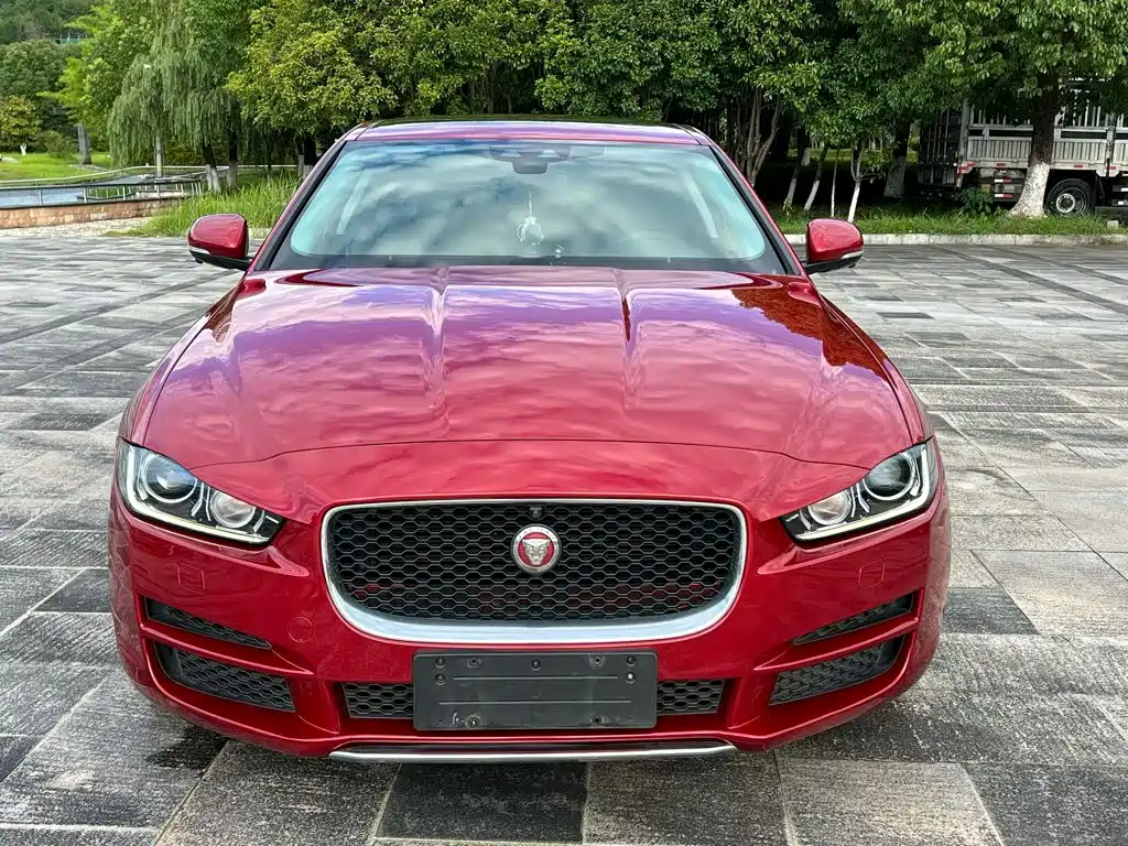 Jaguar XEL — миниатюра 3