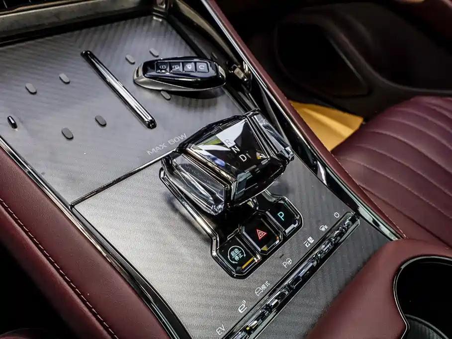 Denza Denza Z9GT — миниатюра 19