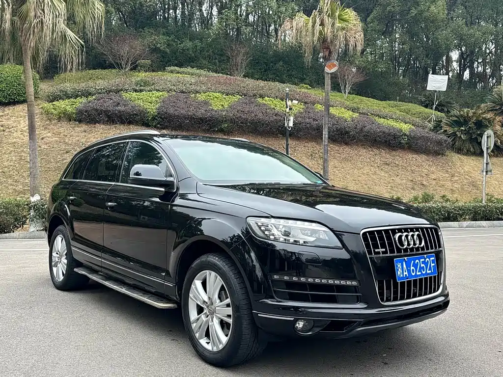 Audi Q7 — миниатюра 3