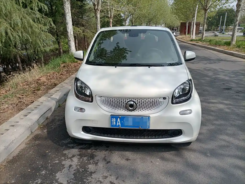 smart Smart Fortwo — миниатюра 2