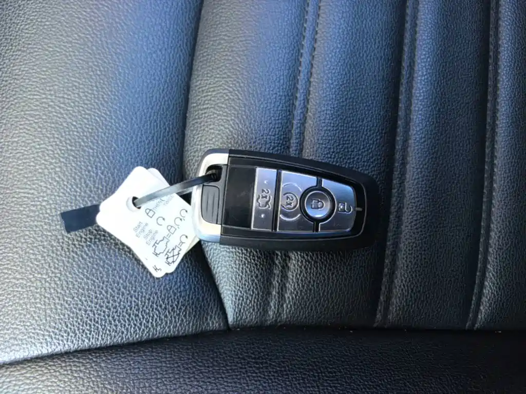 Ford Mondeo — миниатюра 9