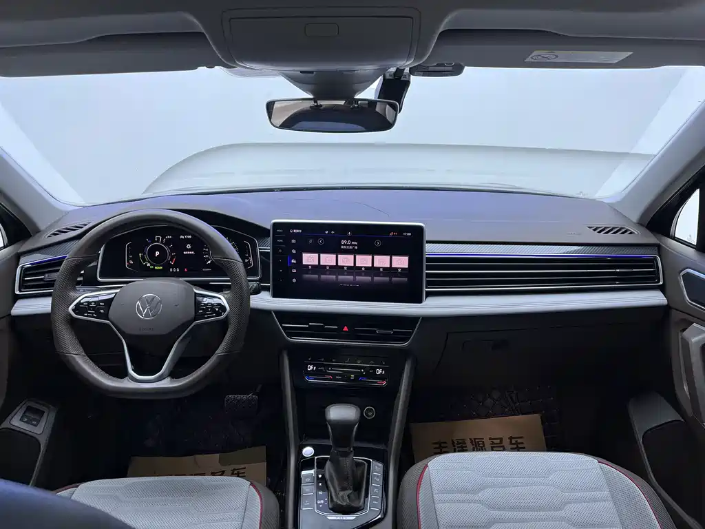 VOLKSWAGEN TIGUAN L NEW ENERGY