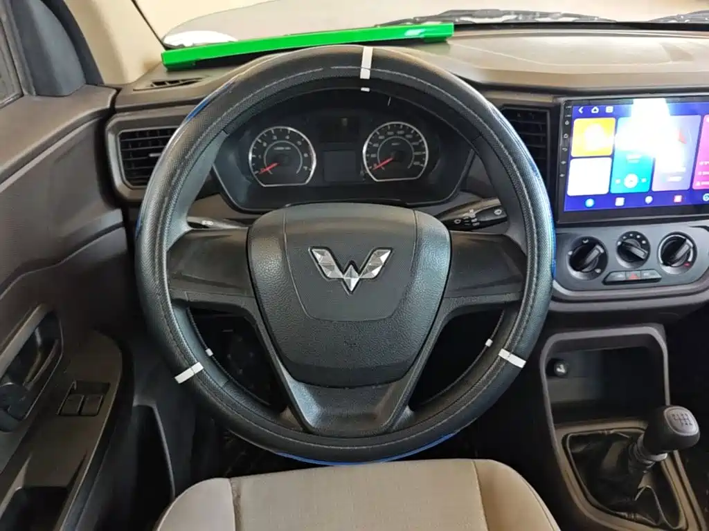 Wuling Hongguang V — миниатюра 11