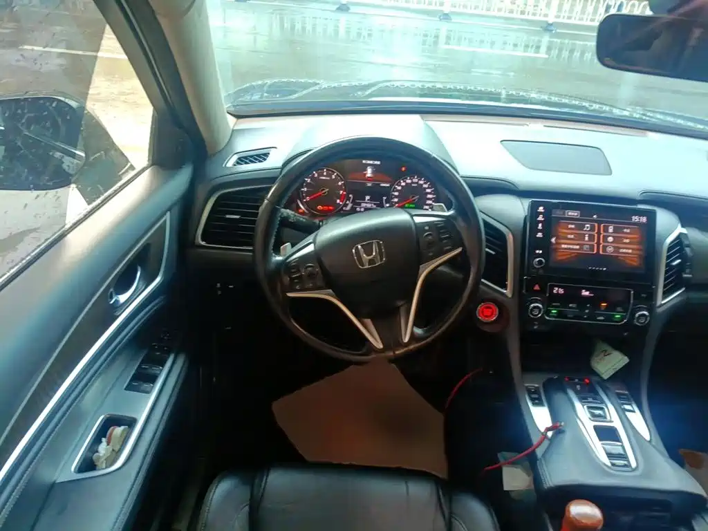 Honda Avancier — миниатюра 3