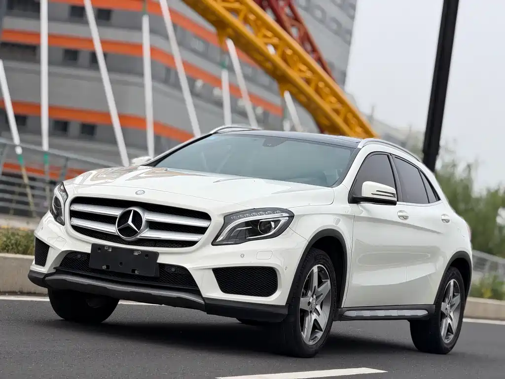 Mercedes-Benz GLA (Import) 2015