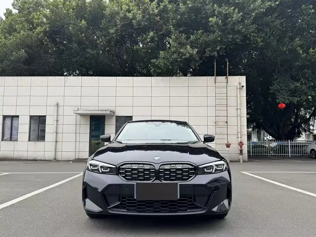 BMW 3 Series 2024