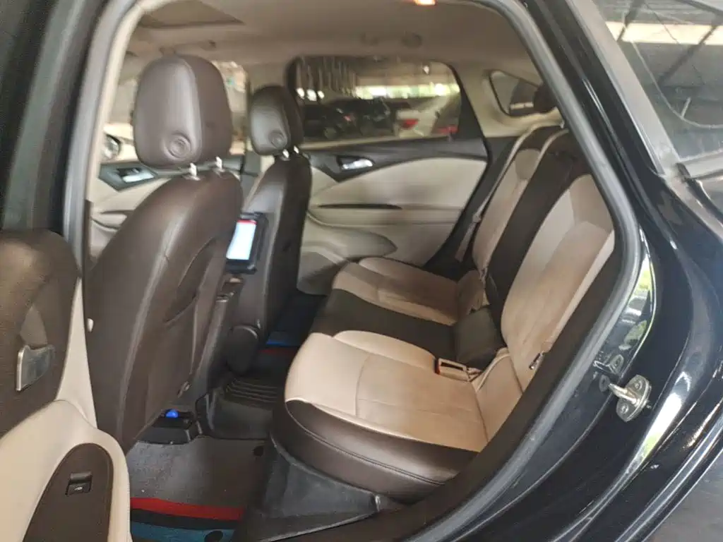 Buick Verano — миниатюра 17