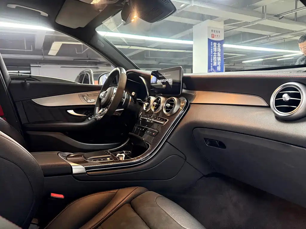 MERCEDES-BENZ GLC AMG