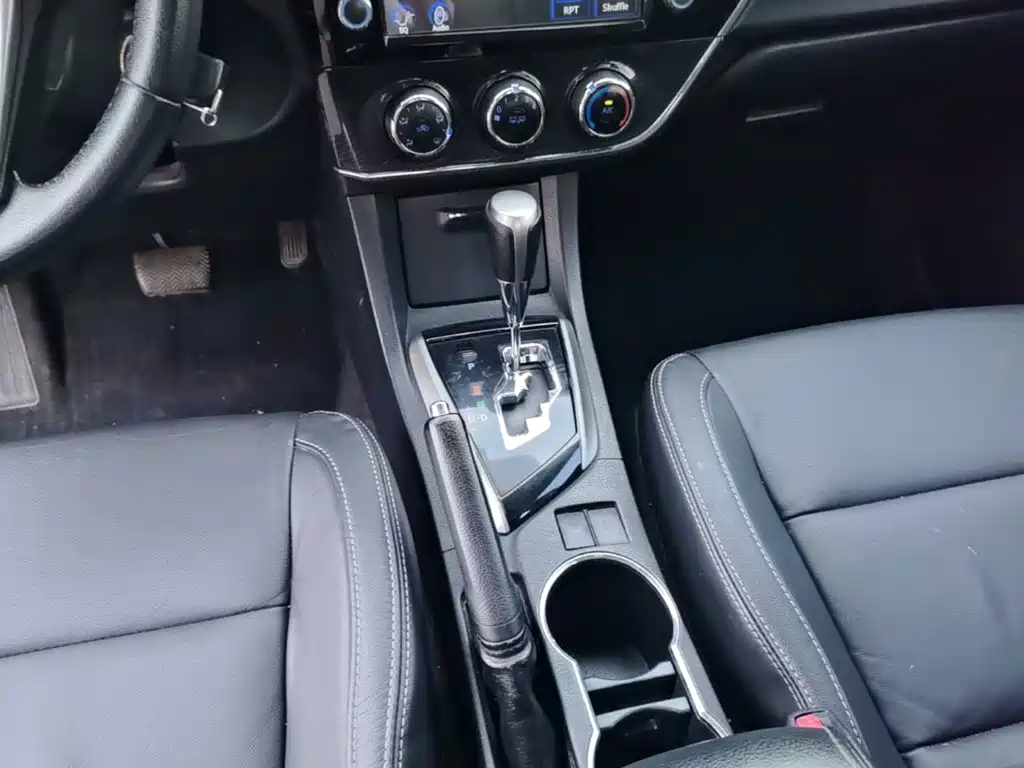 Toyota Corolla — миниатюра 14