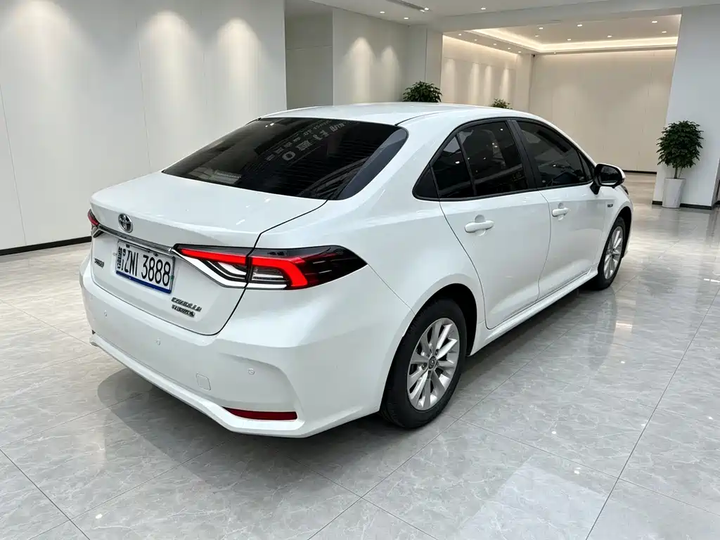 Toyota Corolla — миниатюра 8