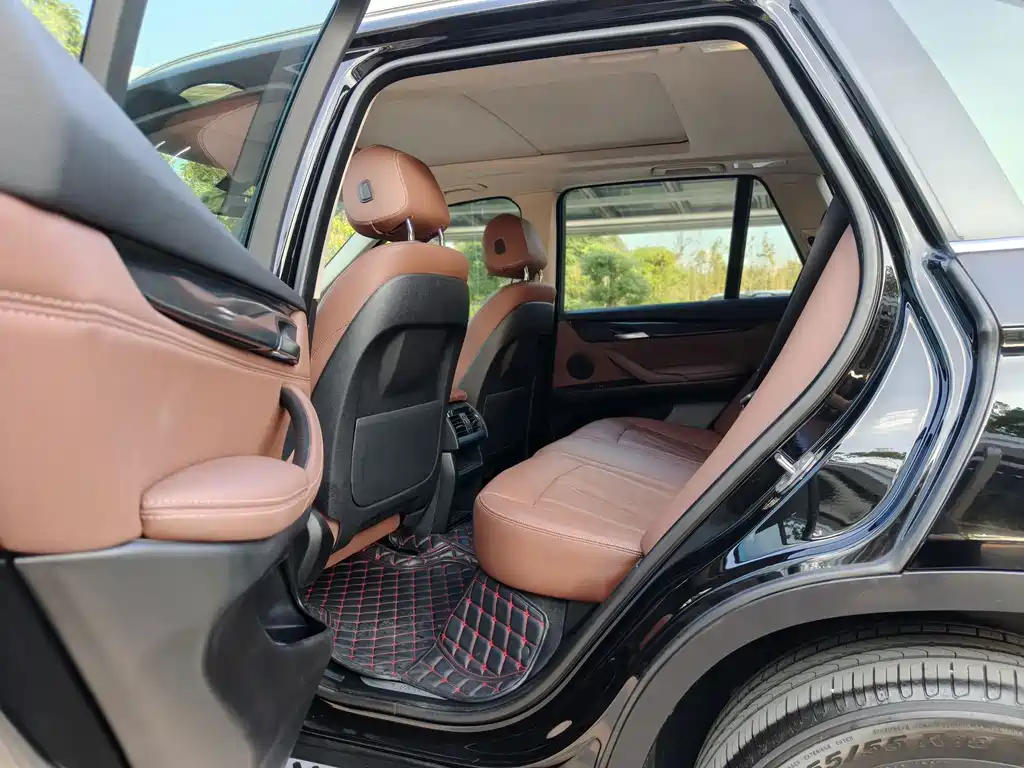 BMW X5 (Import) — миниатюра 8
