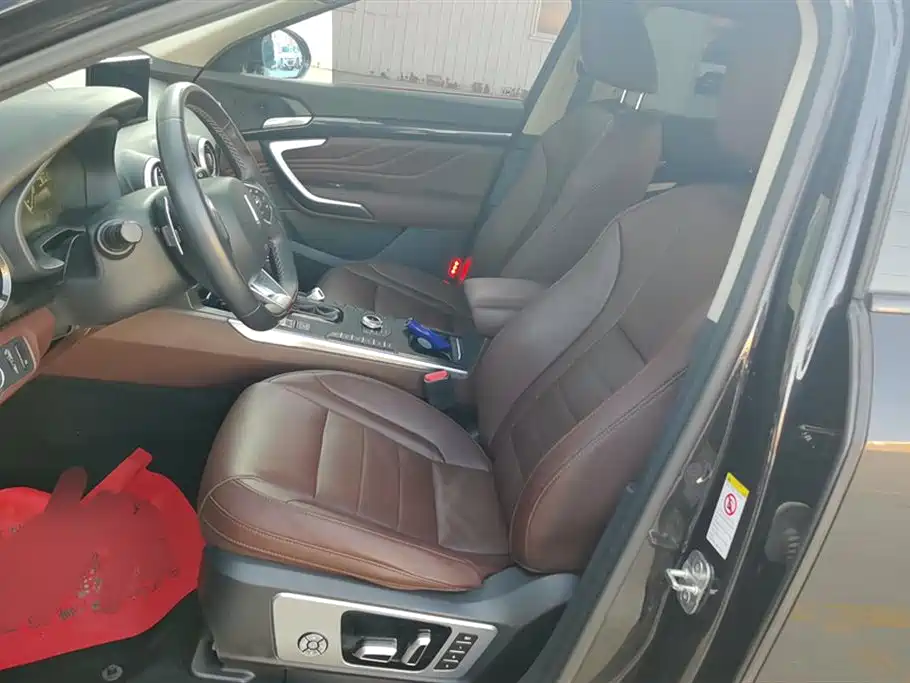 WEI PAI WEI BRAND VV7