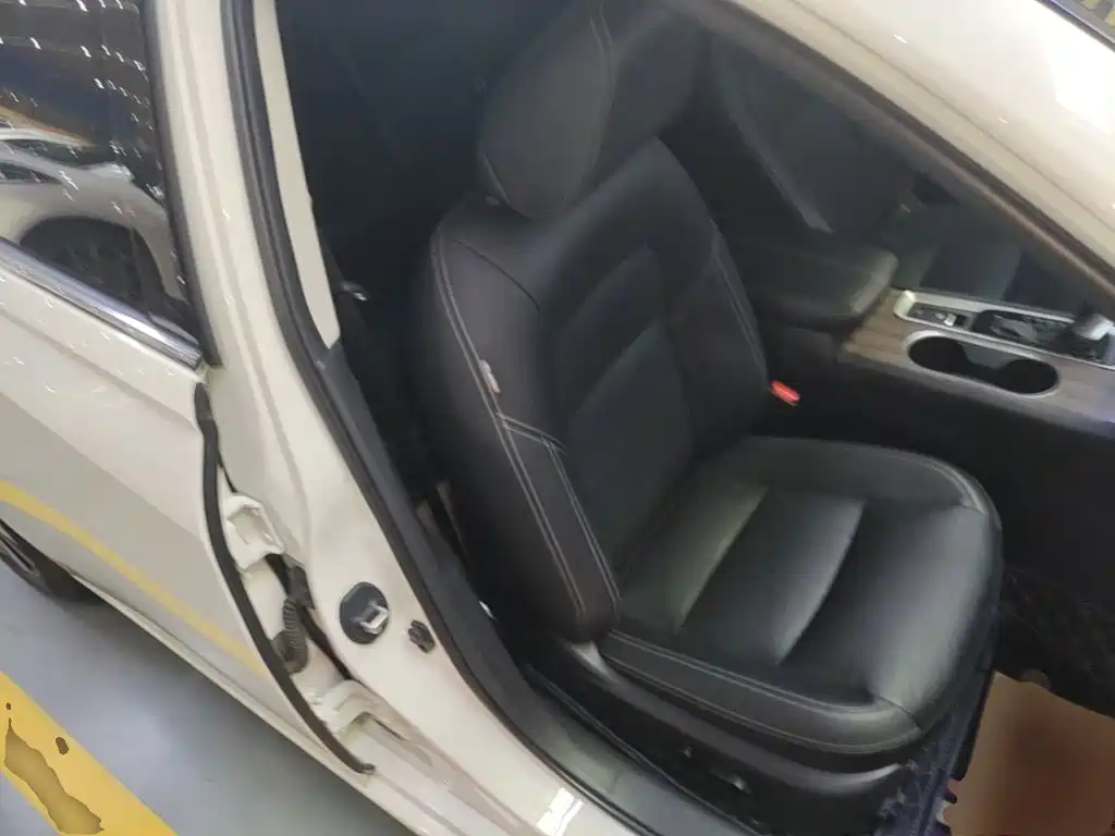 Nissan Teana — миниатюра 25