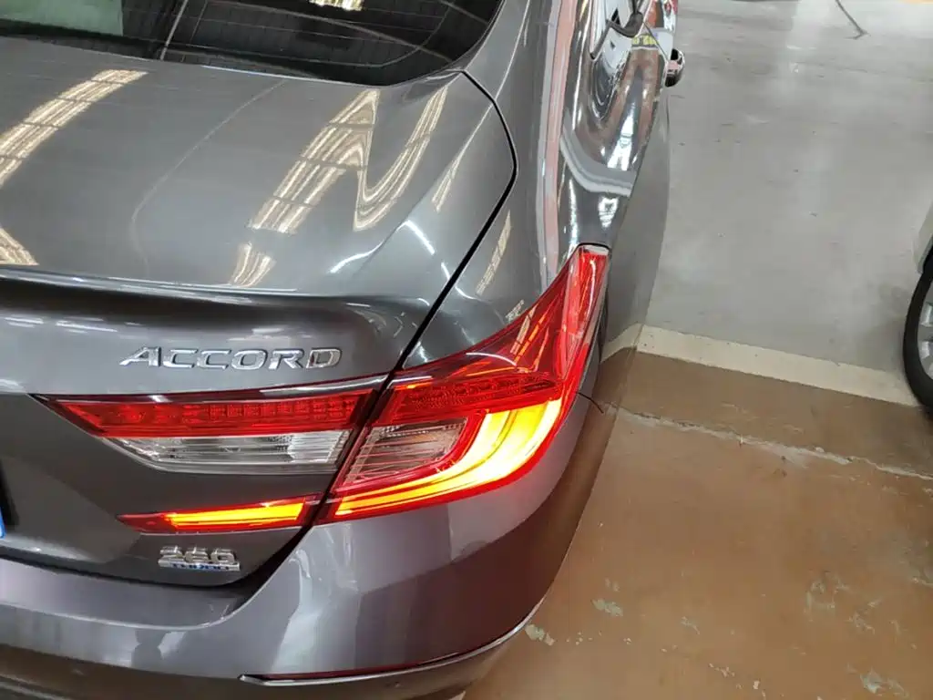 Honda Accord — миниатюра 8
