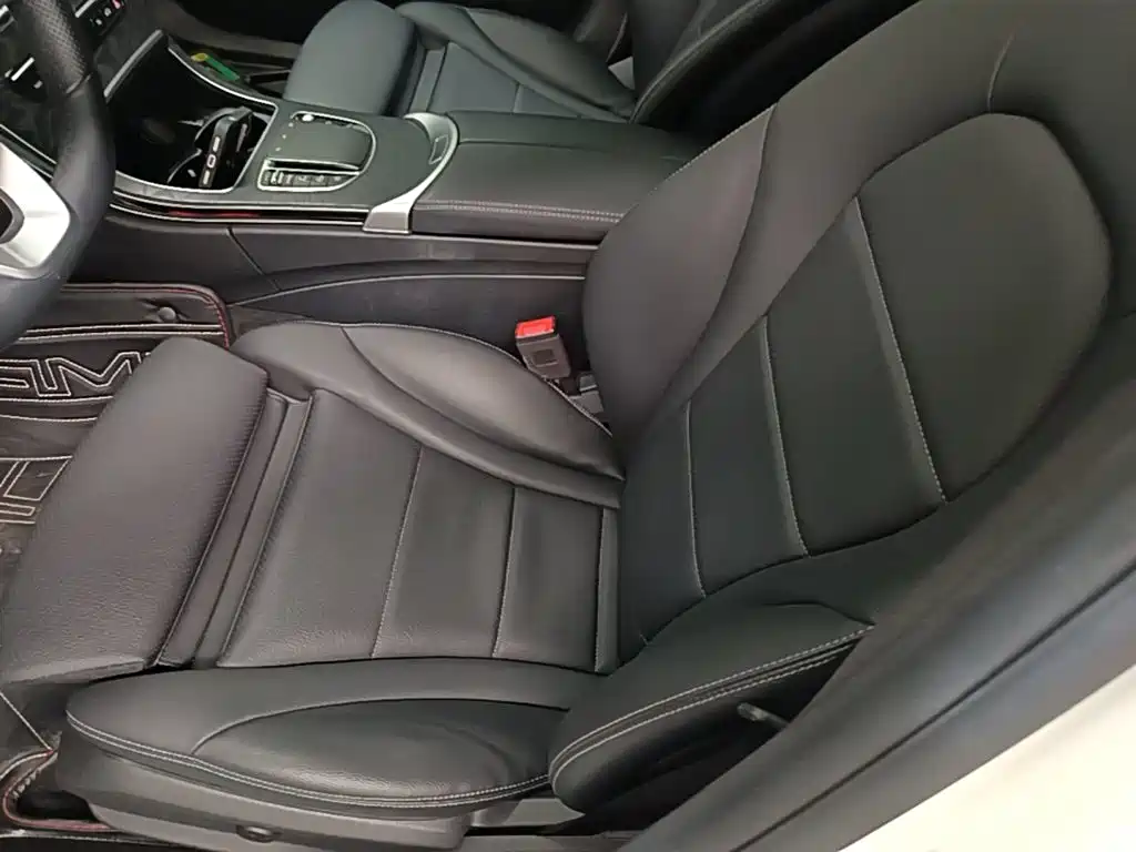 Mercedes-Benz C-Class — миниатюра 15