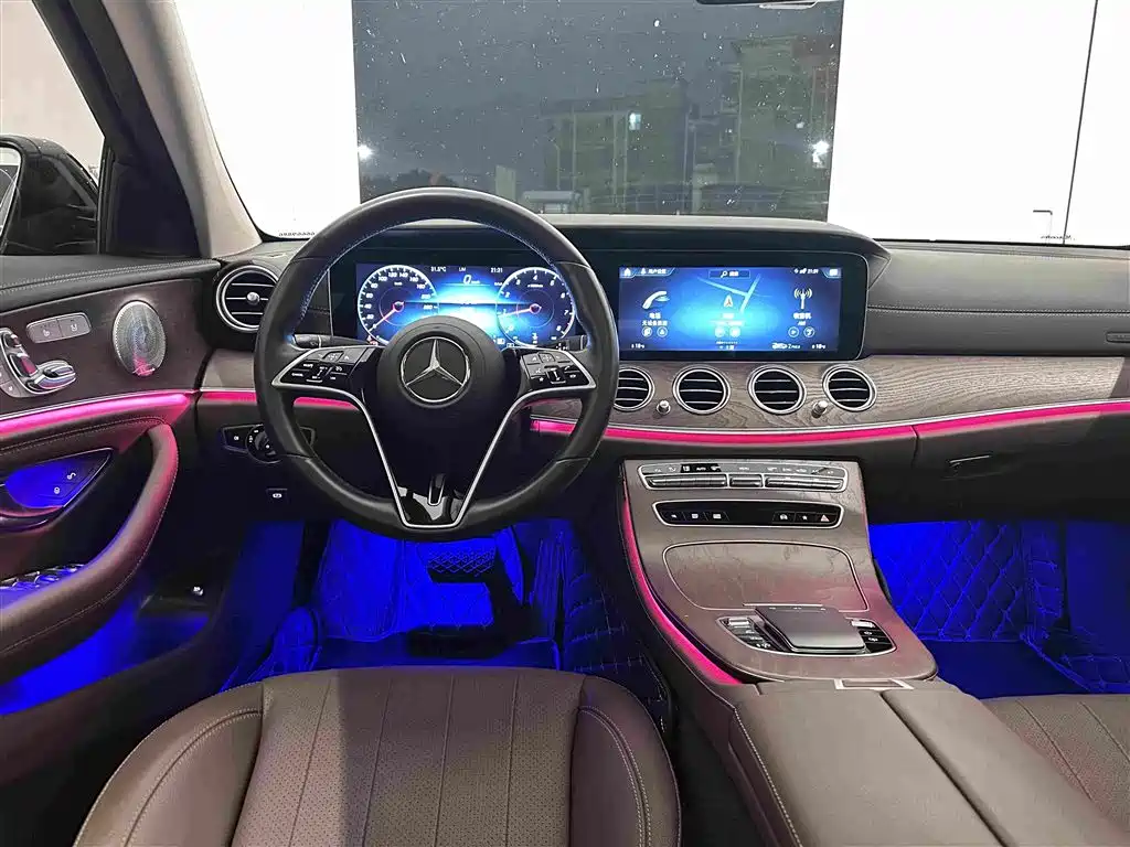 Mercedes-Benz E-Class — миниатюра 17