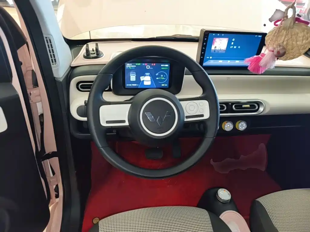 Wuling MINIEV — миниатюра 11