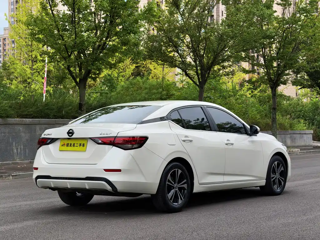 Nissan Sylphy — миниатюра 6