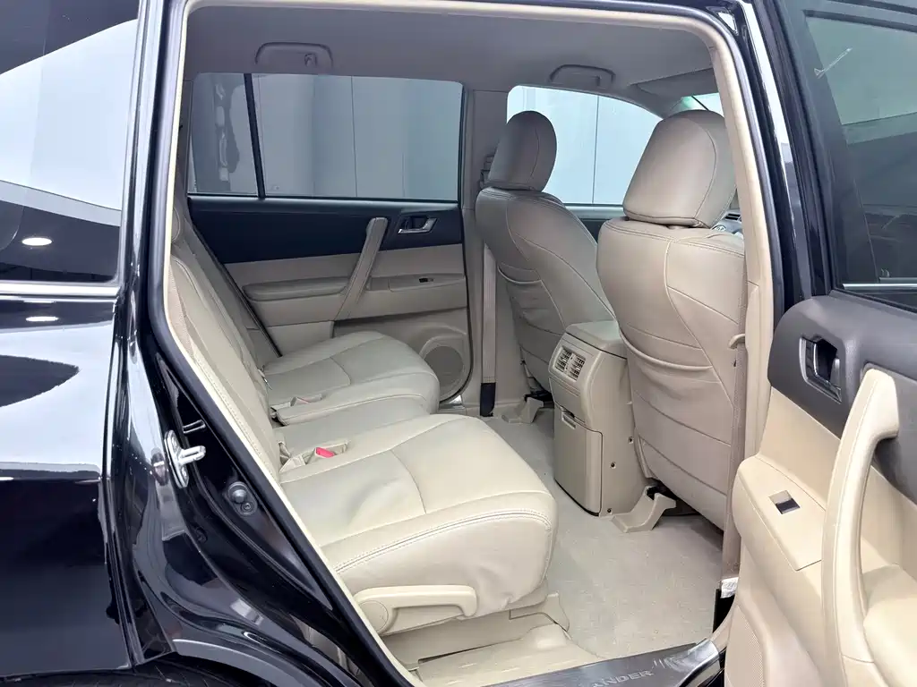 Toyota Highlander — миниатюра 20