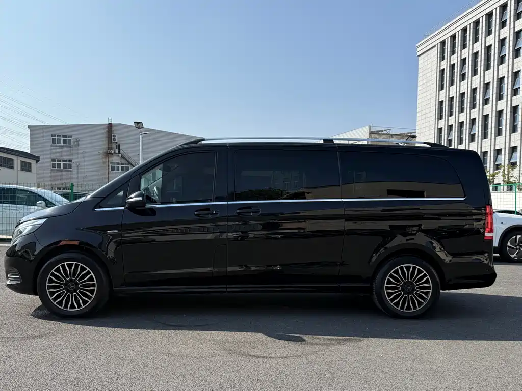 MERCEDES-BENZ V CLASS