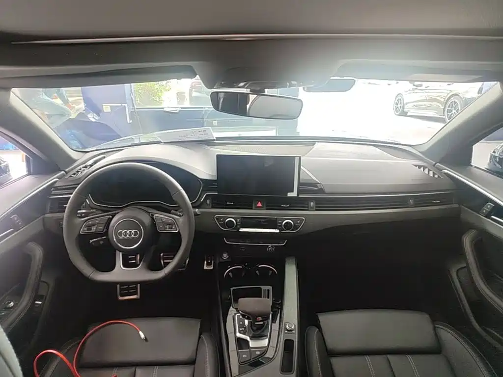 Audi A4L — миниатюра 10