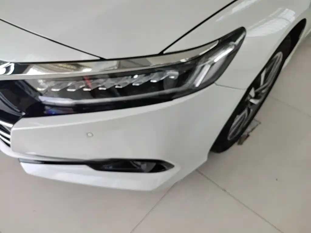 Honda Accord — миниатюра 18