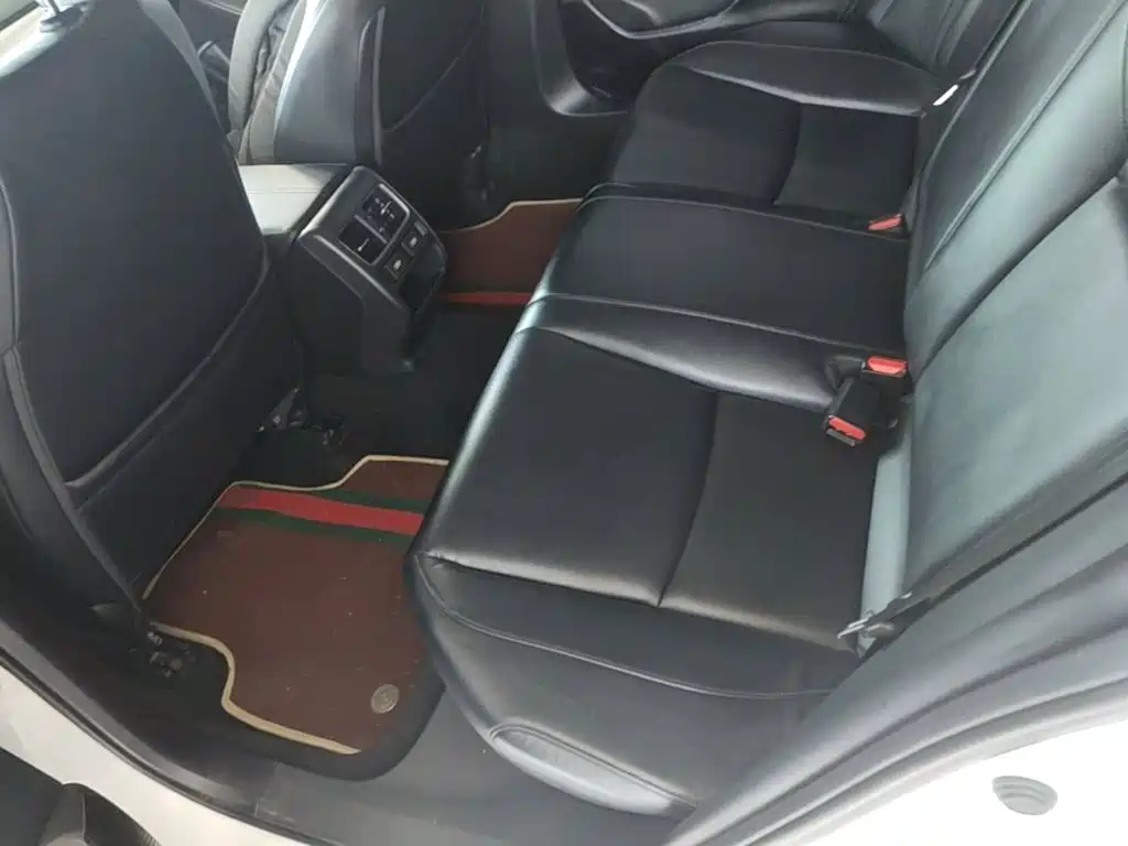 Honda Accord — миниатюра 13