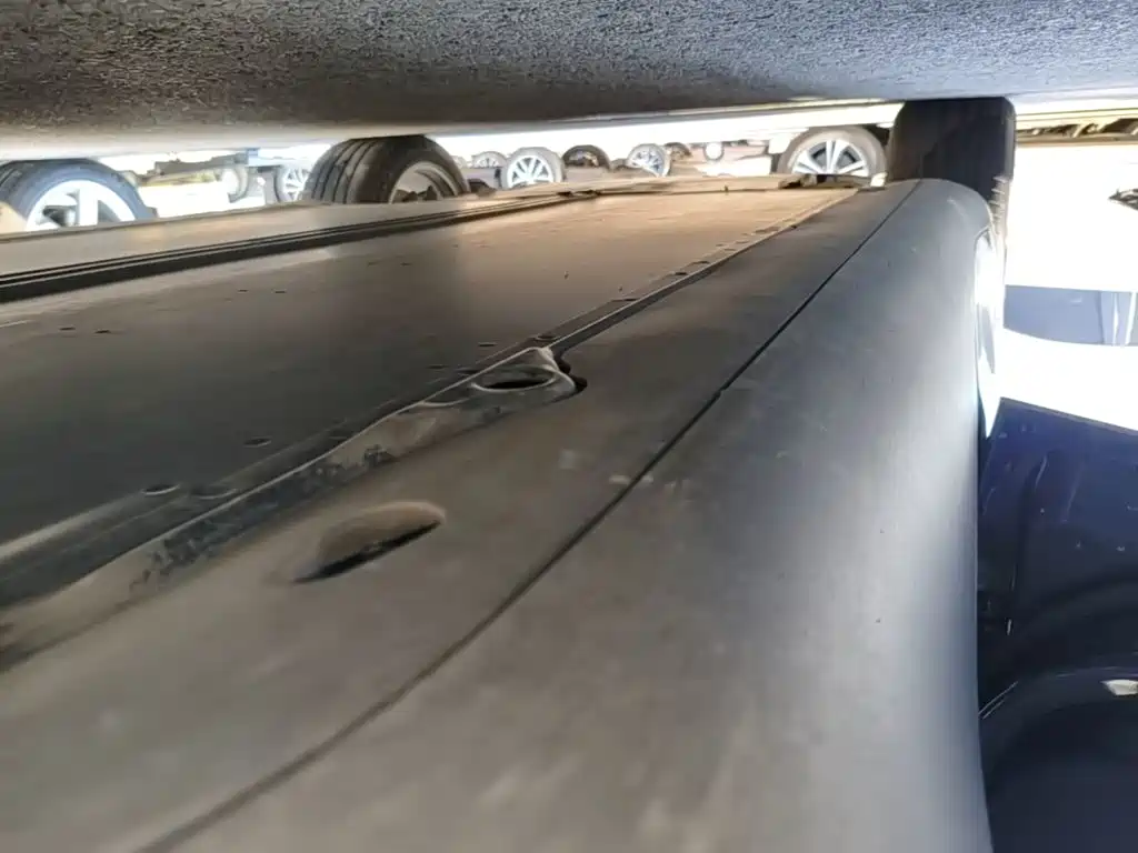 Tesla Model Y — миниатюра 22