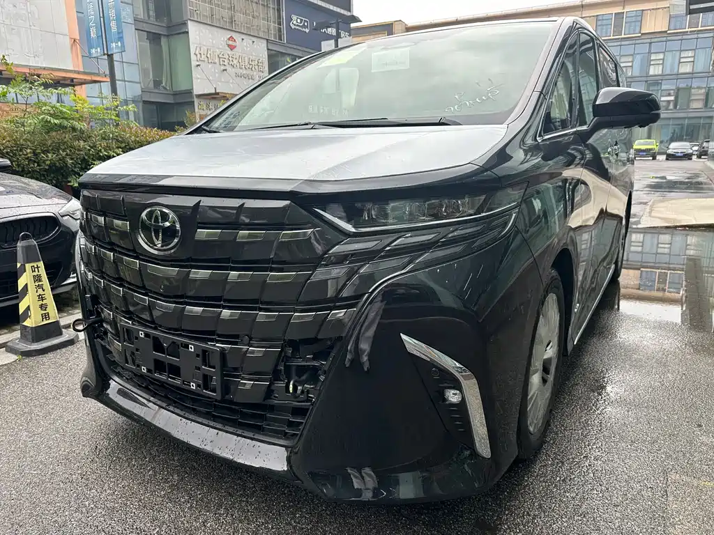 Toyota Alphard 0