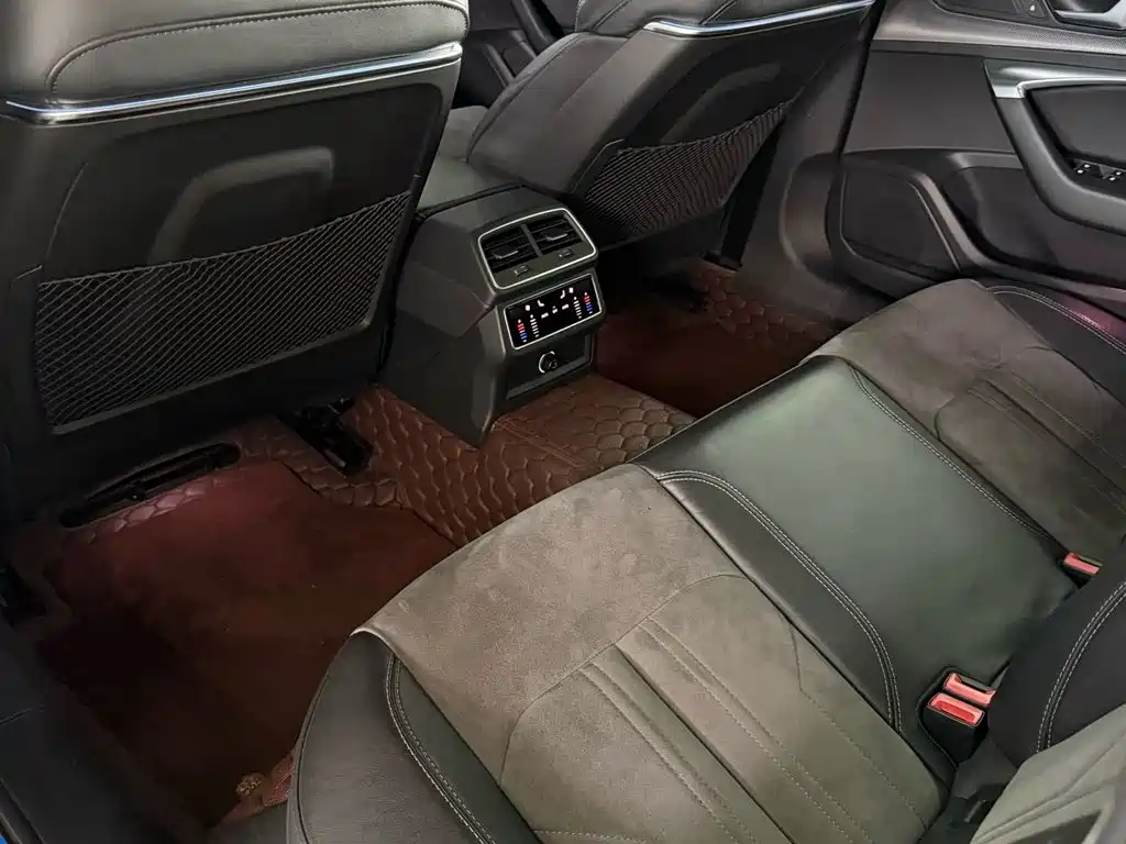 Audi A6L — миниатюра 7