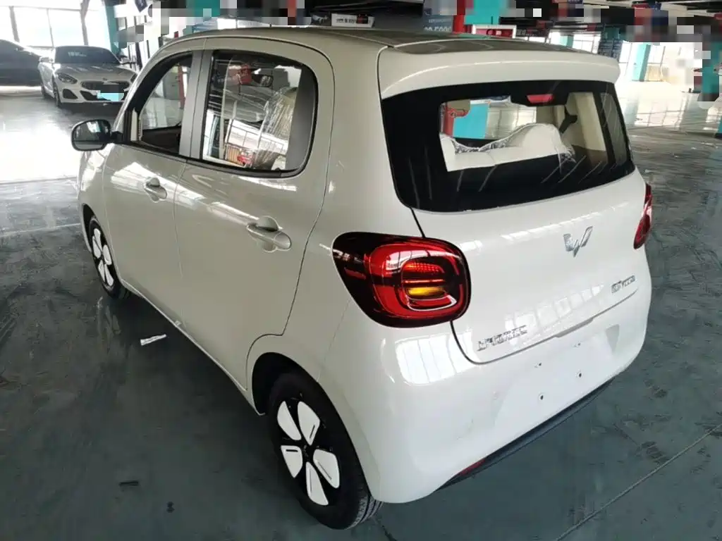 Wuling MINIEV — миниатюра 5