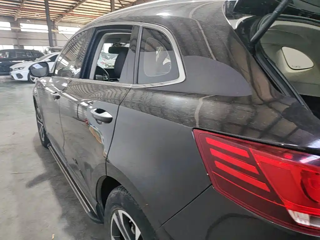 Borgward BX7 — миниатюра 5