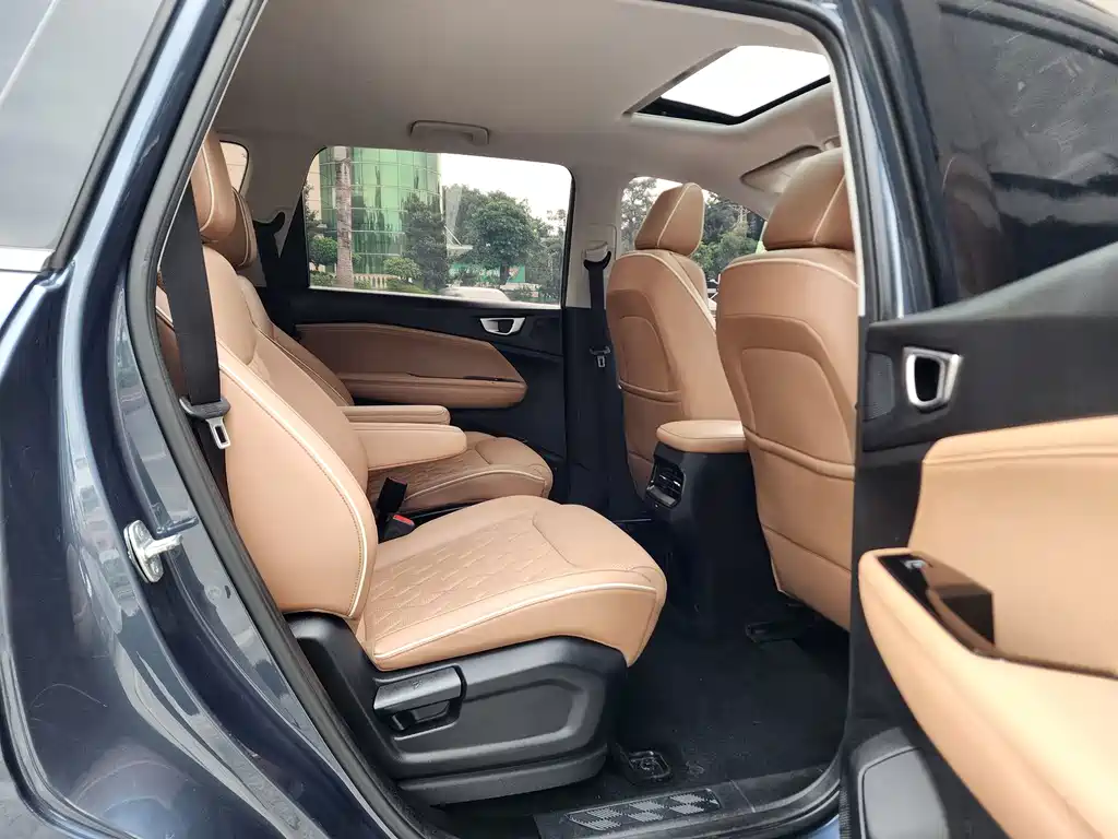 Wuling Jiachen — миниатюра 11