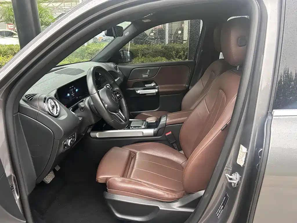Mercedes-Benz GLB — миниатюра 6