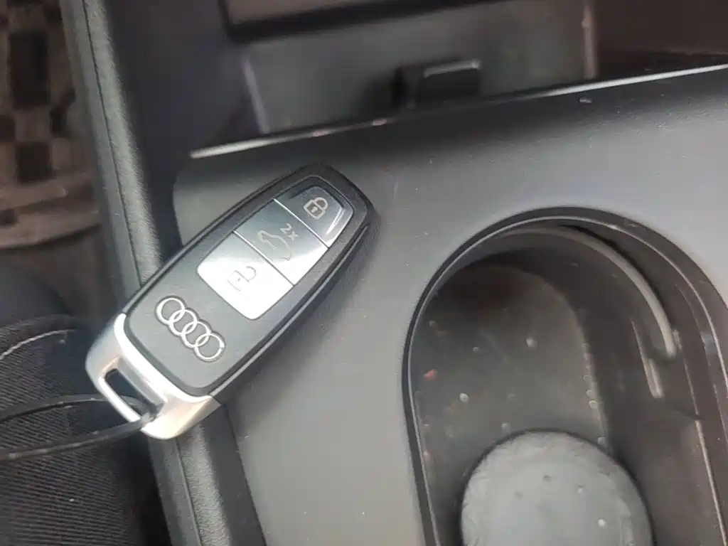 Audi Q5 e-tron — миниатюра 13
