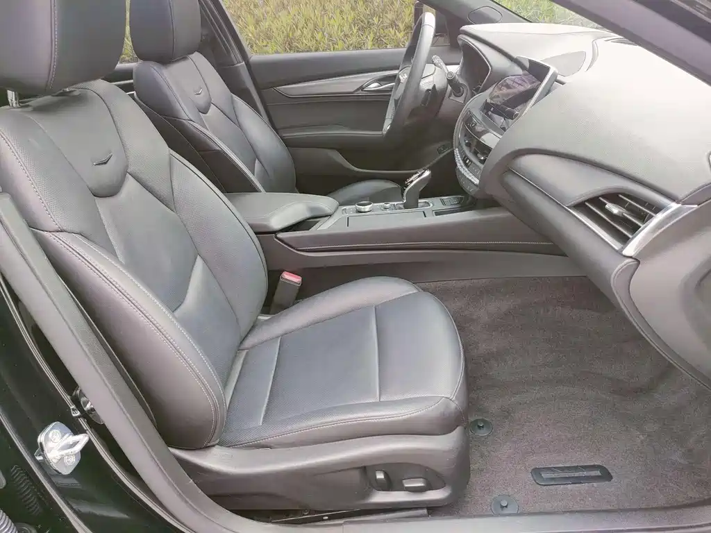 Cadillac CT5 — миниатюра 19
