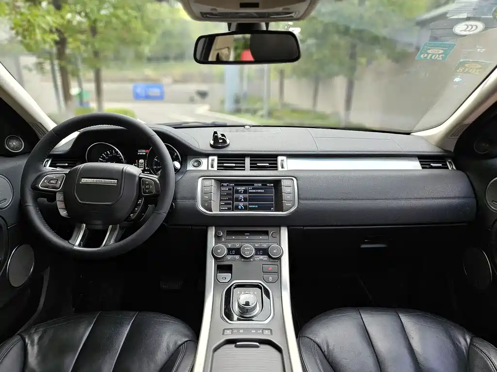 Land Rover Evoque (Import) — миниатюра 12