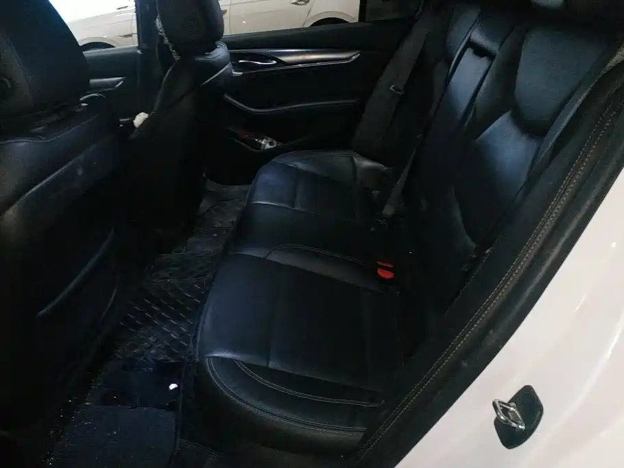 Cadillac CT5 — миниатюра 11