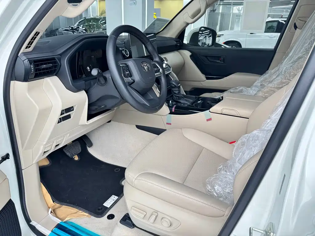 Toyota Land Cruiser 2026 4.0L AT