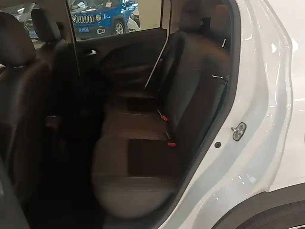Citroen C3-XR — миниатюра 17