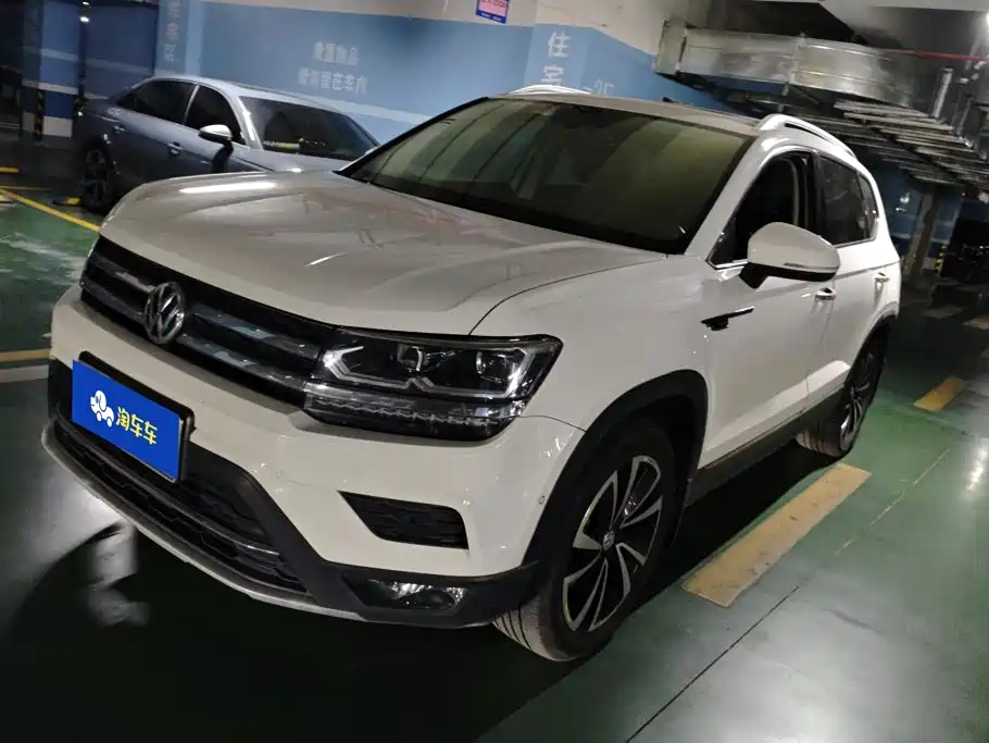 Volkswagen Tharu