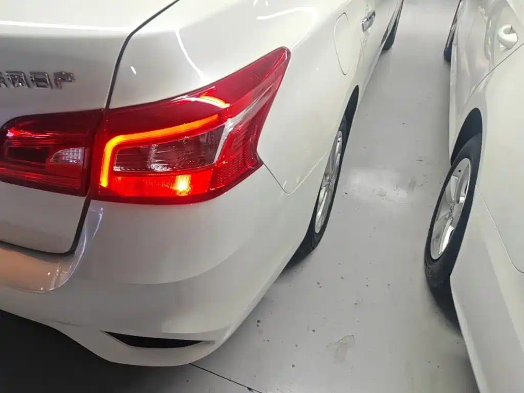 Nissan Sylphy — миниатюра 8
