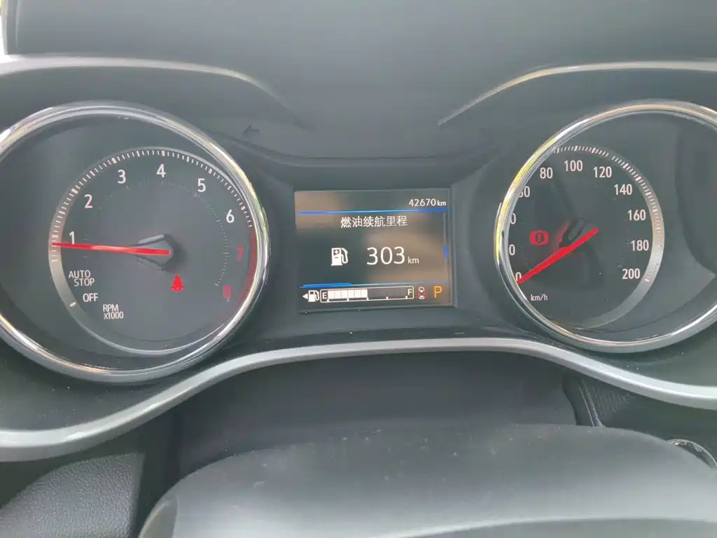 Chevrolet Trax — миниатюра 13