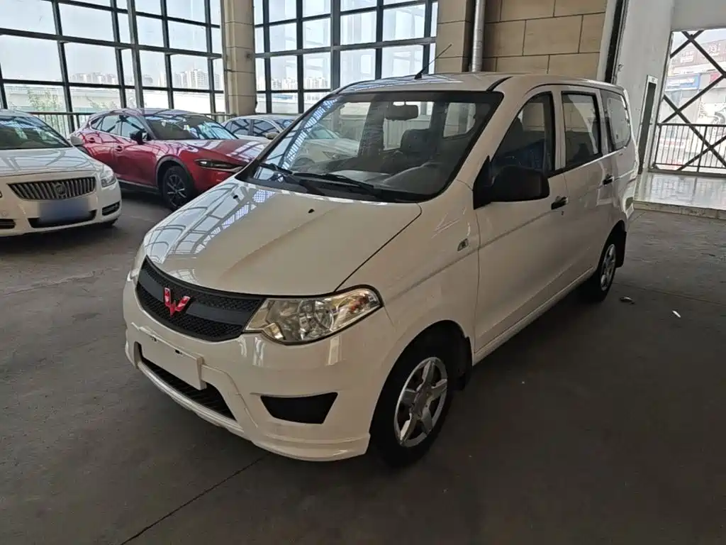 Wuling Hongguang — миниатюра 2