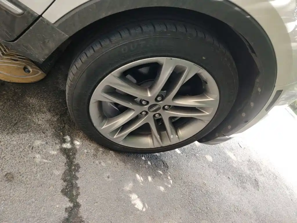 Lincoln MKC — миниатюра 24