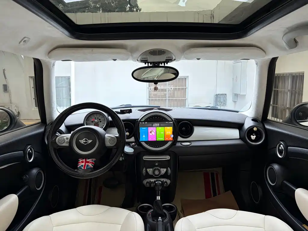 MINI Mini Clubman — миниатюра 8